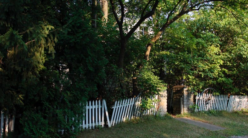 The Ohio “Spooky House” as it appeared in 2007, a year after the shooting. Image: AP Photo/The Columbus Dispatch, James D. DeCamp